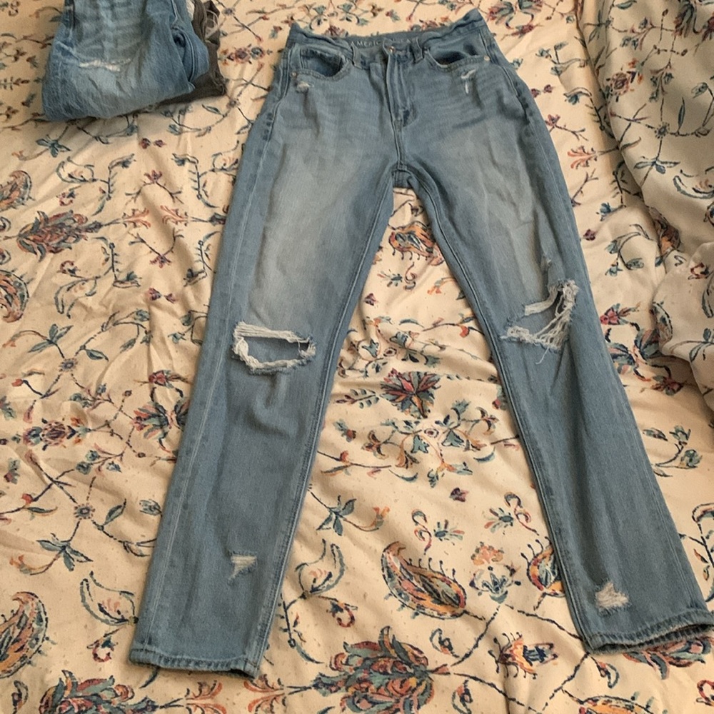 AE Mom Jeans bundle - Picture 5 of 6